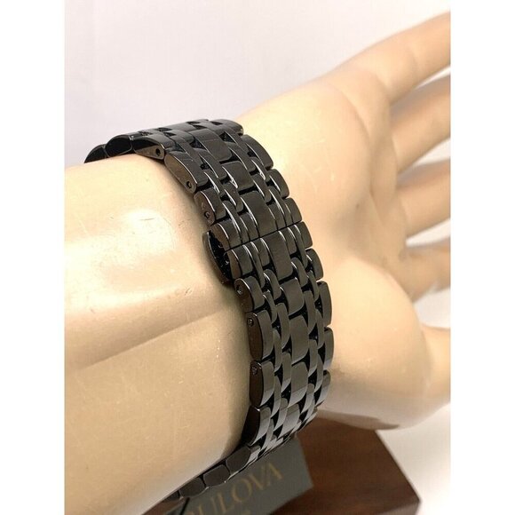 Bulova Men's Watch 98D164 Quartz Diamond Black Dial Steel Quartz CHIPPED CRYSTAL - Picture 11 of 15